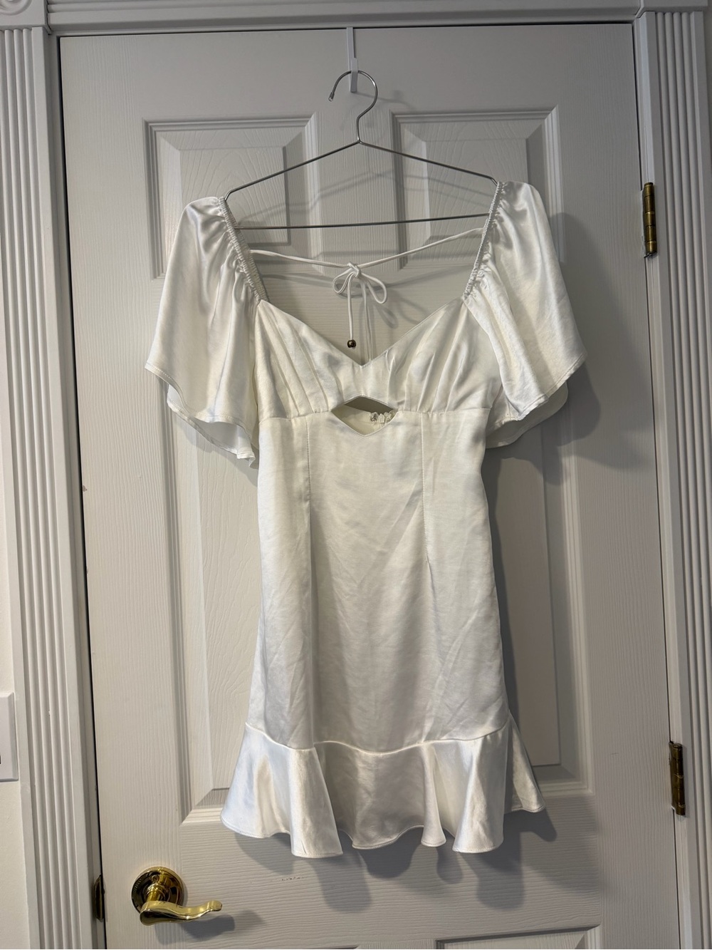 Selfie Leslie Eyes On You Pleated Bust Angel Sleeve Ruffle Hem Dress White
